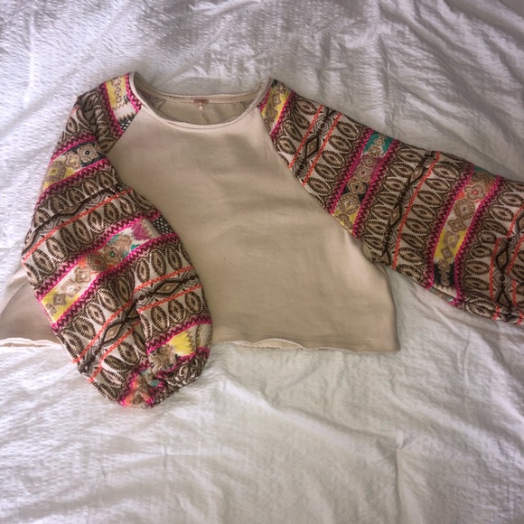 Free People Sweaters - Free People cropped sweatshirt